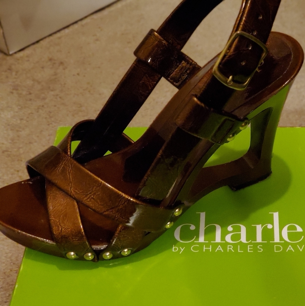 Wedge heel